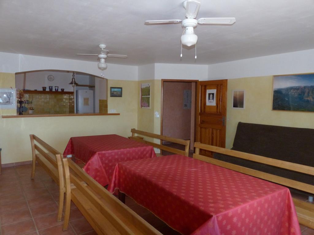 La Ferme Du Petit Segries Bed And Breakfast Мустие Сен Мари Екстериор снимка