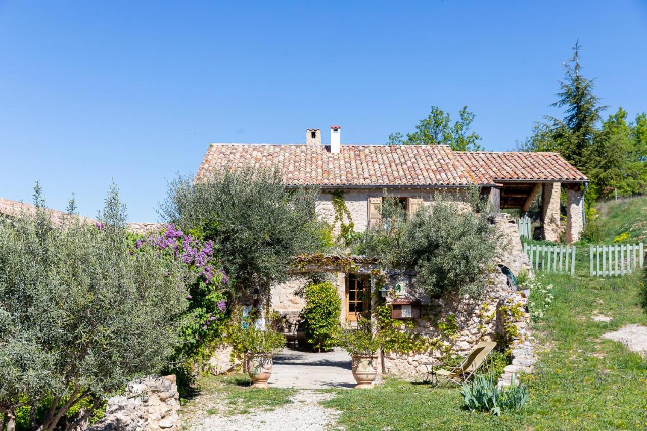 La Ferme Du Petit Segries Bed And Breakfast Мустие Сен Мари Екстериор снимка
