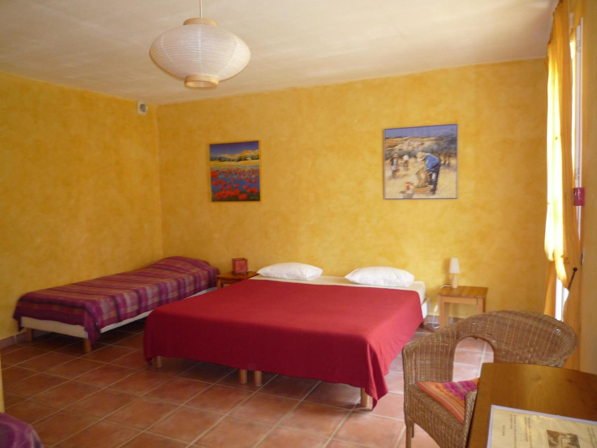 La Ferme Du Petit Segries Bed And Breakfast Мустие Сен Мари Екстериор снимка