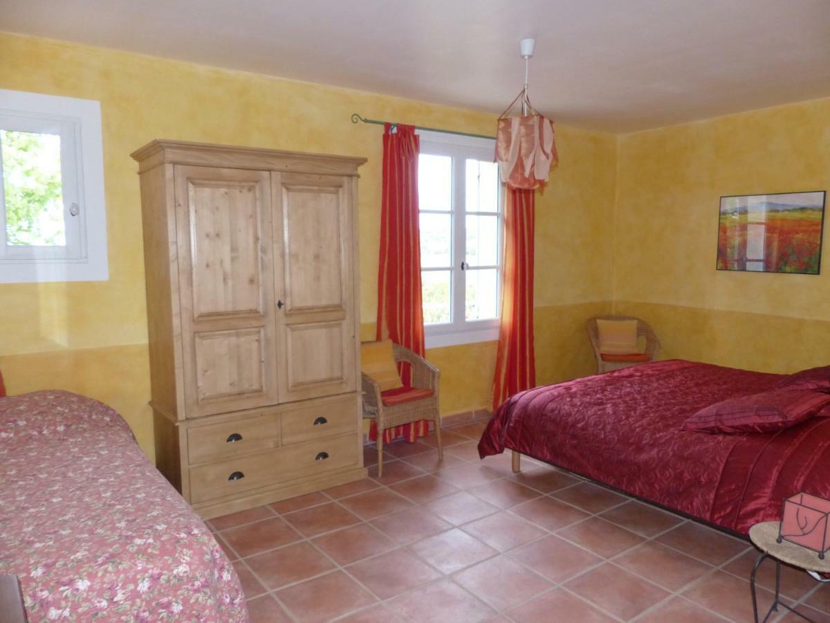 La Ferme Du Petit Segries Bed And Breakfast Мустие Сен Мари Екстериор снимка