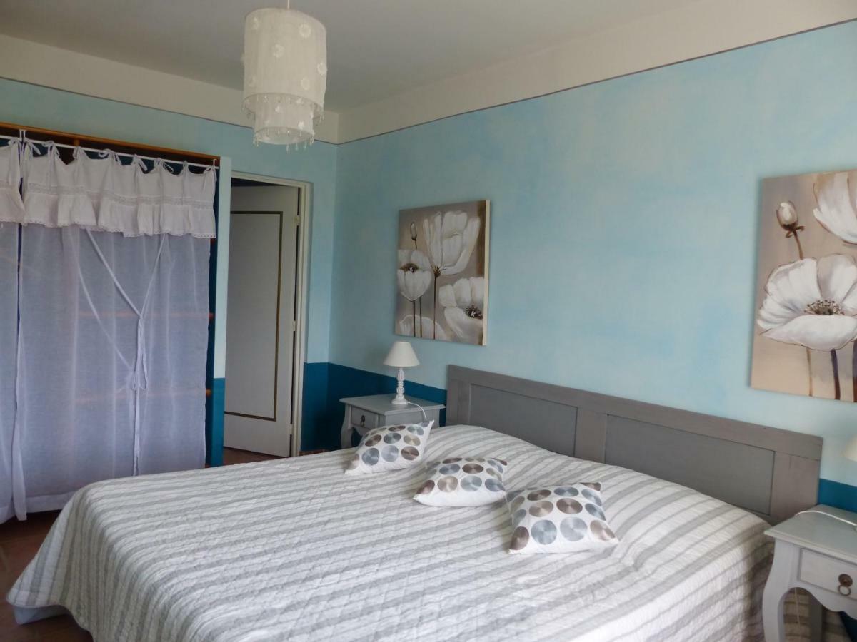 La Ferme Du Petit Segries Bed And Breakfast Мустие Сен Мари Екстериор снимка