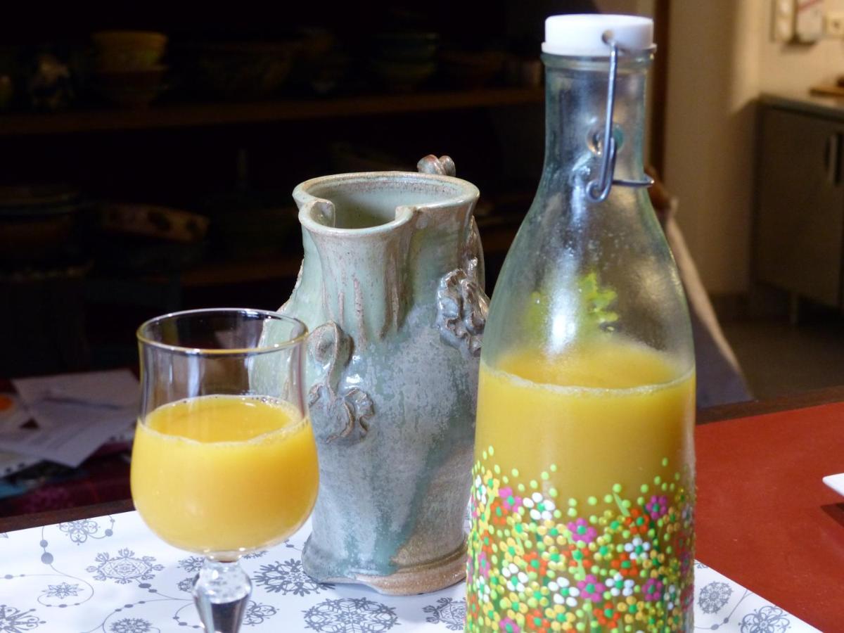 La Ferme Du Petit Segries Bed And Breakfast Мустие Сен Мари Екстериор снимка